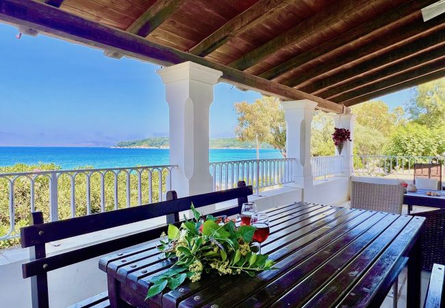 Villa in Kassiopi - Beach House Christina with private heated pool Villa in Kassiopi - Beach House Christina with private heated pool