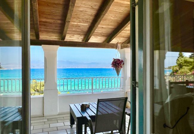 Villa in Kassiopi - Beach House Christina with private heated pool Villa in Kassiopi - Beach House Christina with private heated pool