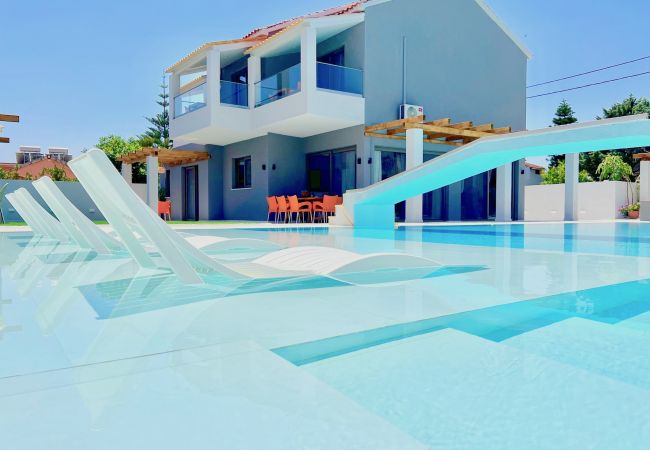 Villa in Sidari - Villa Cielo with private pool in Canal D'Amour Villa in Sidari - Villa Cielo with private pool in Canal D'Amour