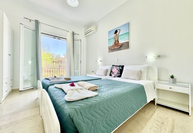 Villa in Roda - Villa Dafni with private pool Villa in Roda - Villa Dafni with private pool
