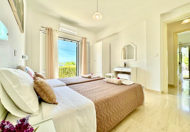 Villa in Roda - Villa Dafni with private pool Villa in Roda - Villa Dafni with private pool