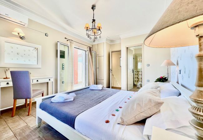 Villa in Nidri - Villa Torre Marina in Nydri with private pool Villa in Nidri - Villa Torre Marina in Nydri with private pool