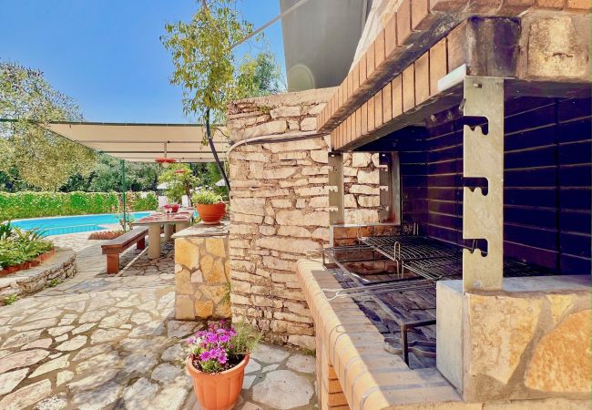 Villa in Kassiopi - Beach Villa Thespina with private pool Villa in Kassiopi - Beach Villa Thespina with private pool
