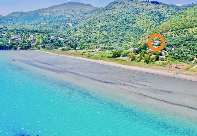 Villa in Kassiopi - Beach Villa Thespina with private pool Villa in Kassiopi - Beach Villa Thespina with private pool