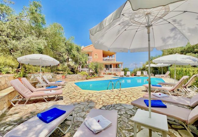 Villa in Kassiopi - Beach Villa Thespina with private pool Villa in Kassiopi - Beach Villa Thespina with private pool