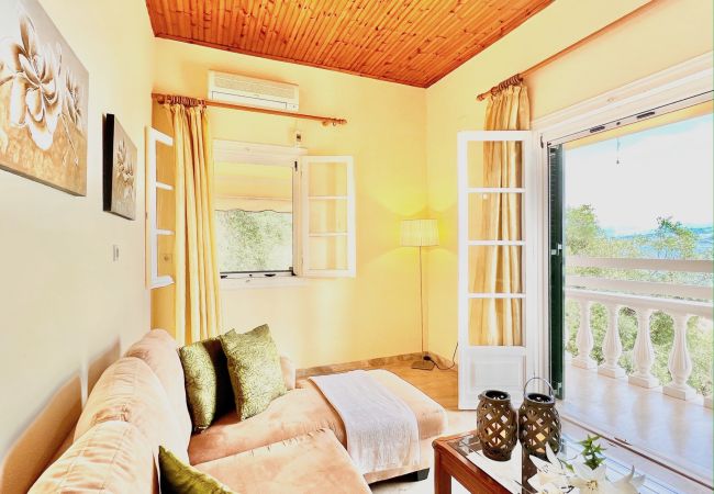 Villa in Kassiopi - Beach Villa Thespina with private pool Villa in Kassiopi - Beach Villa Thespina with private pool