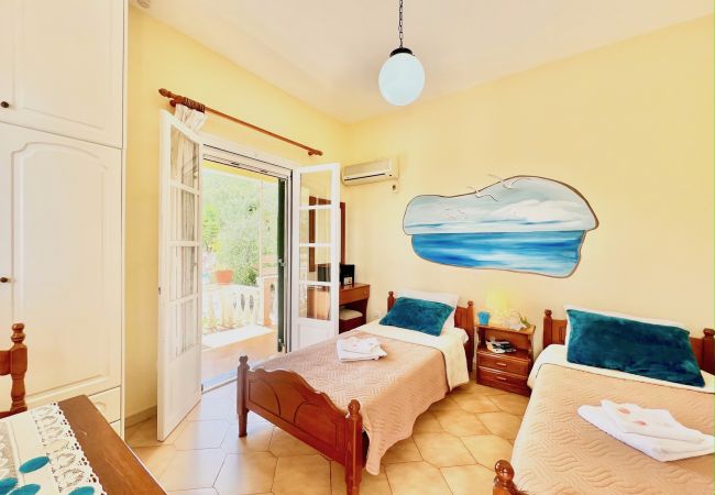 Villa in Kassiopi - Beach Villa Thespina with private pool Villa in Kassiopi - Beach Villa Thespina with private pool