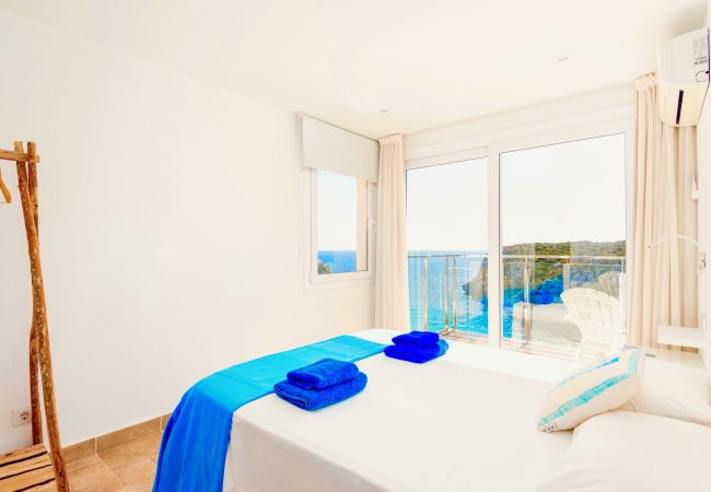 Villa in Calan Porter - Seafront Villa Bellavista with private heated pool Villa in Calan Porter - Seafront Villa Bellavista with private heated pool
