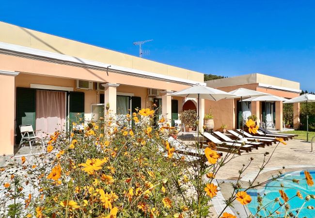 Villa in Velonades - Villa Bougarini with private pool Villa in Velonades - Villa Bougarini with private pool
