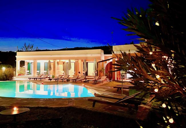 Villa in Velonades - Villa Bougarini with private pool Villa in Velonades - Villa Bougarini with private pool