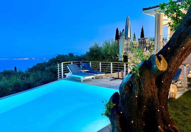 Villa in Spartylas - Luxury Villa Evmaria with private pool Villa in Spartylas - Luxury Villa Evmaria with private pool