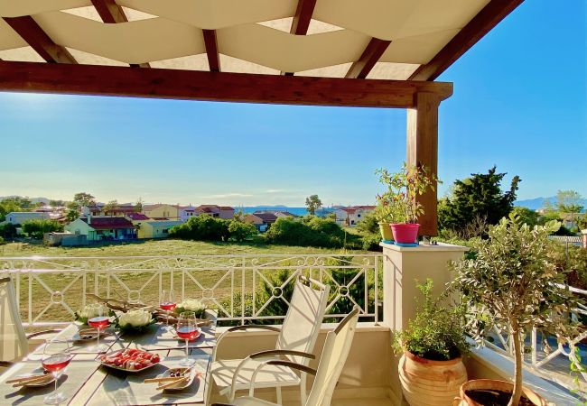 Villa in Acharavi - Beach Villa Heart House with private pool Villa in Acharavi - Beach Villa Heart House with private pool