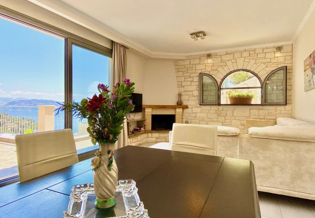 Villa in Vlachatika - Kalami Beach Villa with private heatable pool Villa in Vlachatika - Kalami Beach Villa with private heatable pool