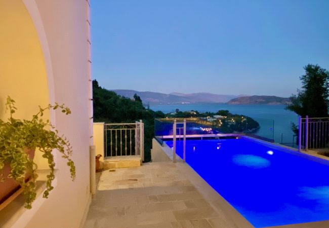 Villa in Vlachatika - Kalami Beach Villa with private heatable pool Villa in Vlachatika - Kalami Beach Villa with private heatable pool