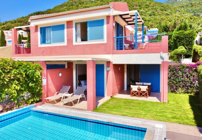Villa in Barbati - Beach Villa Barbati Pelagos with private pool Villa in Barbati - Beach Villa Barbati Pelagos with private pool