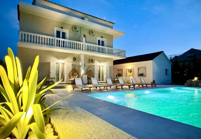 Villa in Agnos beach - Villa Doma with private pool Villa in Agnos beach - Villa Doma with private pool