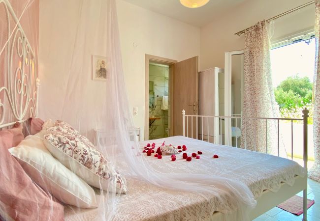 Villa in Agnos beach - Villa Doma with private pool Villa in Agnos beach - Villa Doma with private pool