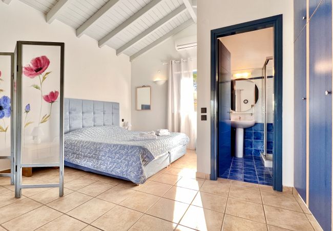 Villa in Barbati - Barbati Blu Beach House with pool Villa in Barbati - Barbati Blu Beach House with pool