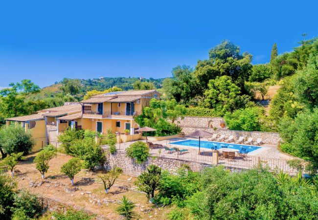 Villa in Agios Stefanos Kassiopi - Villa Varvara Kerasia with private pool Villa in Agios Stefanos Kassiopi - Villa Varvara Kerasia with private pool
