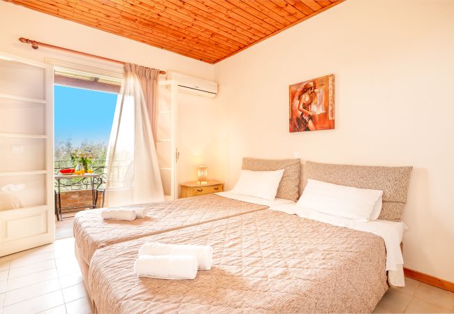 Villa in Agios Stefanos Kassiopi - Villa Varvara Kerasia with private pool Villa in Agios Stefanos Kassiopi - Villa Varvara Kerasia with private pool
