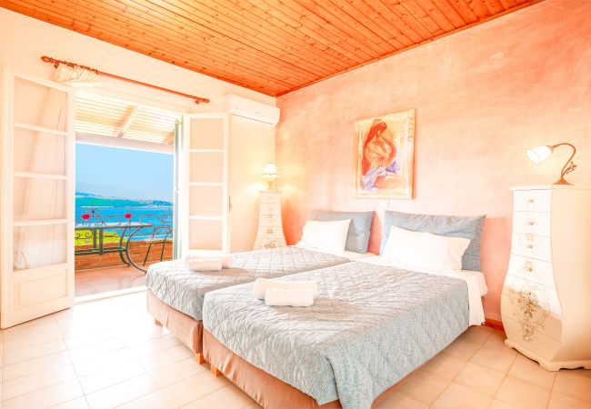 Villa in Agios Stefanos Kassiopi - Villa Varvara Kerasia with private pool Villa in Agios Stefanos Kassiopi - Villa Varvara Kerasia with private pool