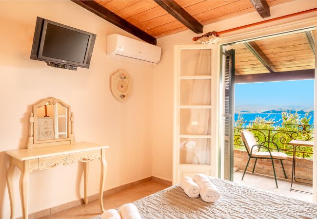 Villa in Agios Stefanos Kassiopi - Villa Varvara Kerasia with private pool Villa in Agios Stefanos Kassiopi - Villa Varvara Kerasia with private pool