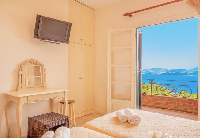 Villa in Agios Stefanos Kassiopi - Villa Varvara Kerasia with private pool Villa in Agios Stefanos Kassiopi - Villa Varvara Kerasia with private pool