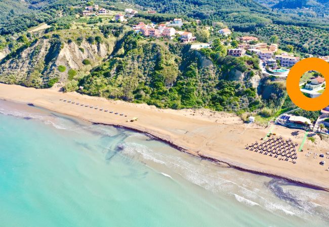 Villa in Ag. Stefanos - Beachfront Villa Bellevue Villa in Ag. Stefanos - Beachfront Villa Bellevue