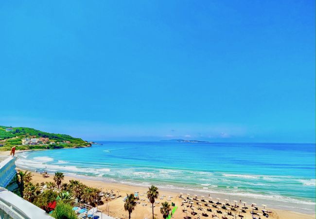 Villa in Ag. Stefanos - Beachfront Villa Bellevue Villa in Ag. Stefanos - Beachfront Villa Bellevue
