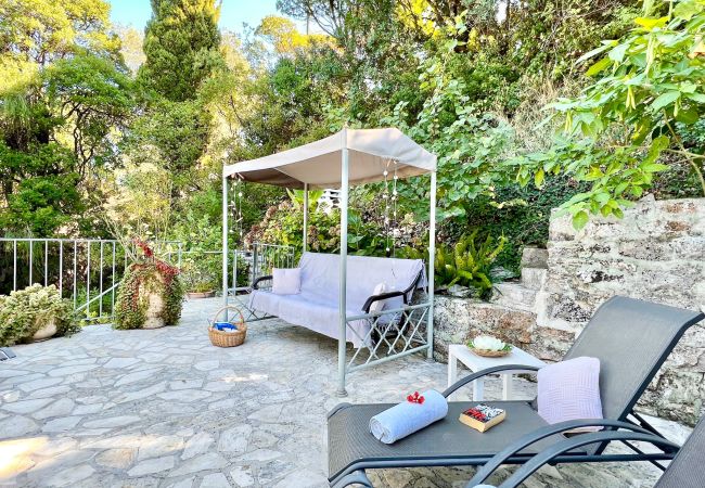 Villa in Kassiopi - Apraos Beachfront House Villa in Kassiopi - Apraos Beachfront House