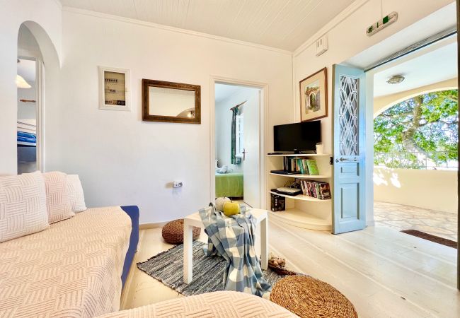 Villa in Kassiopi - Apraos Beachfront House Villa in Kassiopi - Apraos Beachfront House