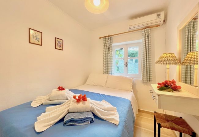Villa in Kassiopi - Apraos Beachfront House Villa in Kassiopi - Apraos Beachfront House