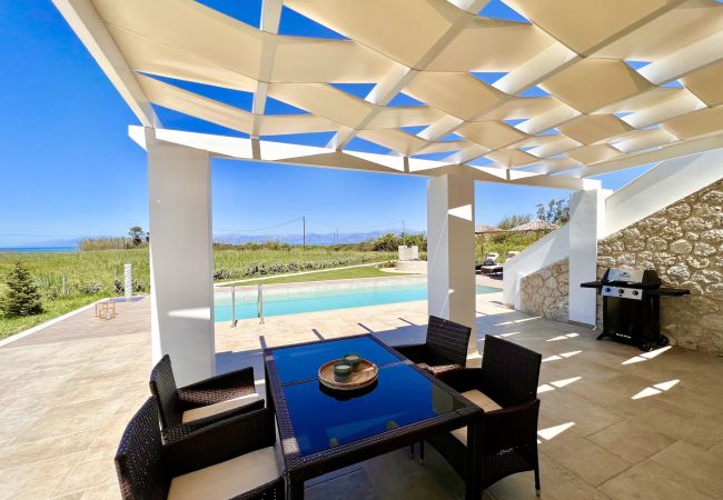 Villa in Agnos beach - Danune Luxury Beachfront Villa with private pool Villa in Agnos beach - Danune Luxury Beachfront Villa with private pool