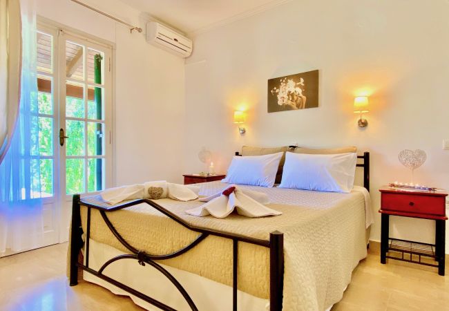 Villa in Agios Stefanos Kassiopi - Villa Kessar St. Stephanos with private pool Villa in Agios Stefanos Kassiopi - Villa Kessar St. Stephanos with private pool