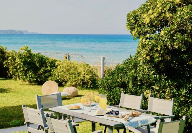 Villa in Acharavi - Beachfront Villa Stato Da Mar Grande Villa in Acharavi - Beachfront Villa Stato Da Mar Grande