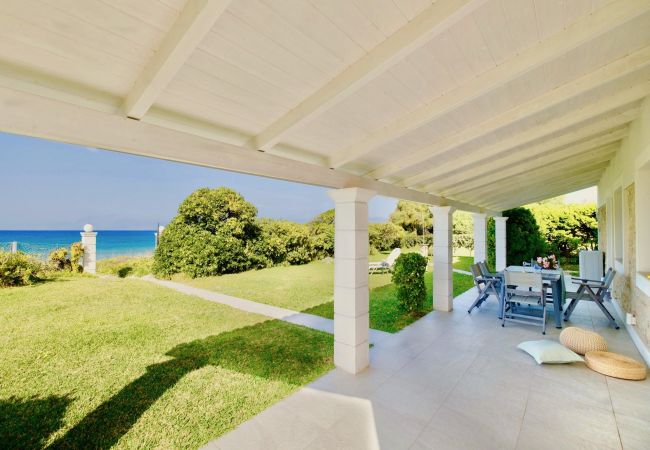 Villa in Acharavi - Beachfront Villa Stato Da Mar Grande Villa in Acharavi - Beachfront Villa Stato Da Mar Grande