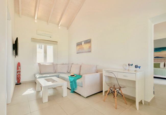Villa in Acharavi - Beachfront Villa Stato Da Mar Grande Villa in Acharavi - Beachfront Villa Stato Da Mar Grande