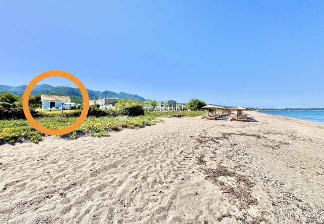 Villa in Acharavi - Beachfront Villa Stato Da Mar Romantic Villa in Acharavi - Beachfront Villa Stato Da Mar Romantic