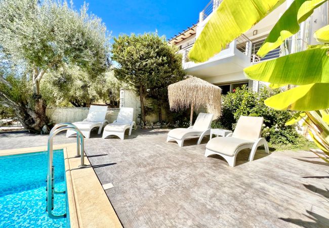 Villa in Perigiali - Luxury Villa San George with private pool Villa in Perigiali - Luxury Villa San George with private pool