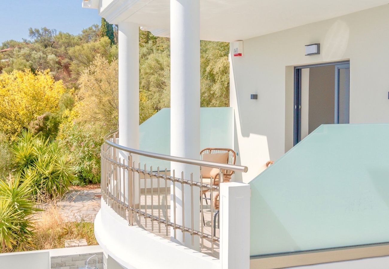 Villa in Perigiali - Luxury Villa Agios Dimitrios with private pool