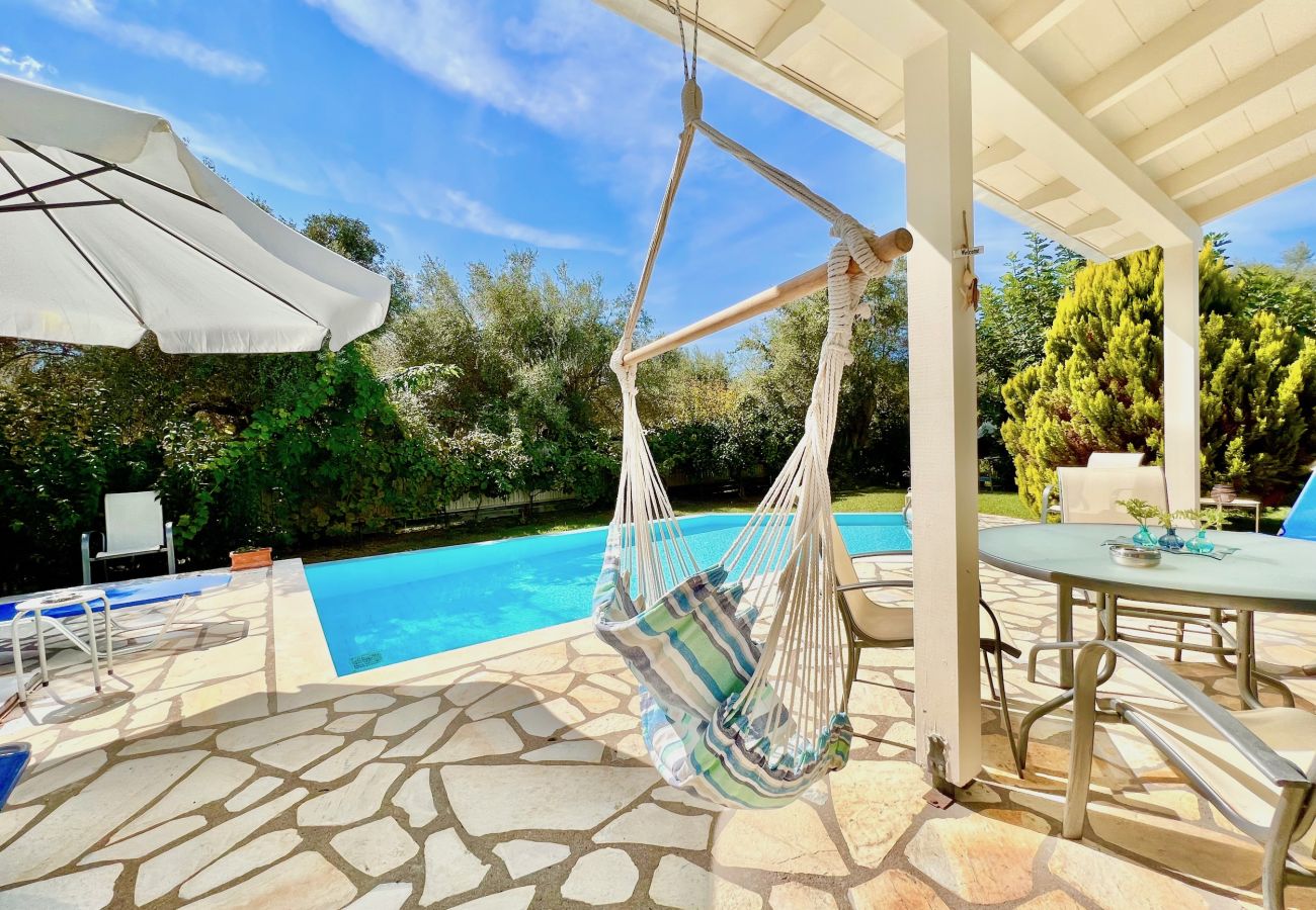 Villa in Lefkada - Beach Villa Iolis with private pool