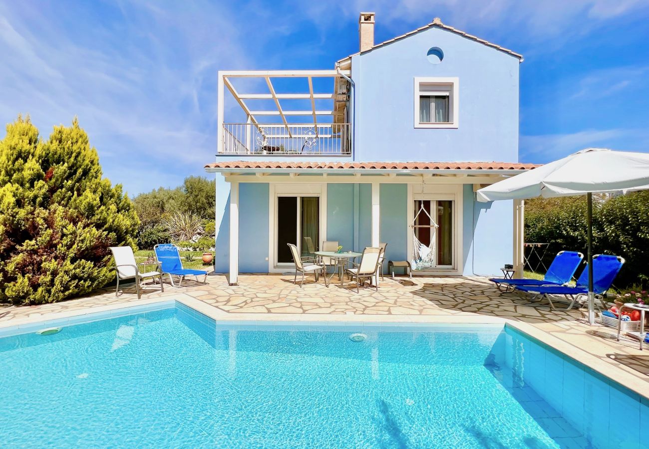 Villa in Lefkada - Beach Villa Iolis with private pool