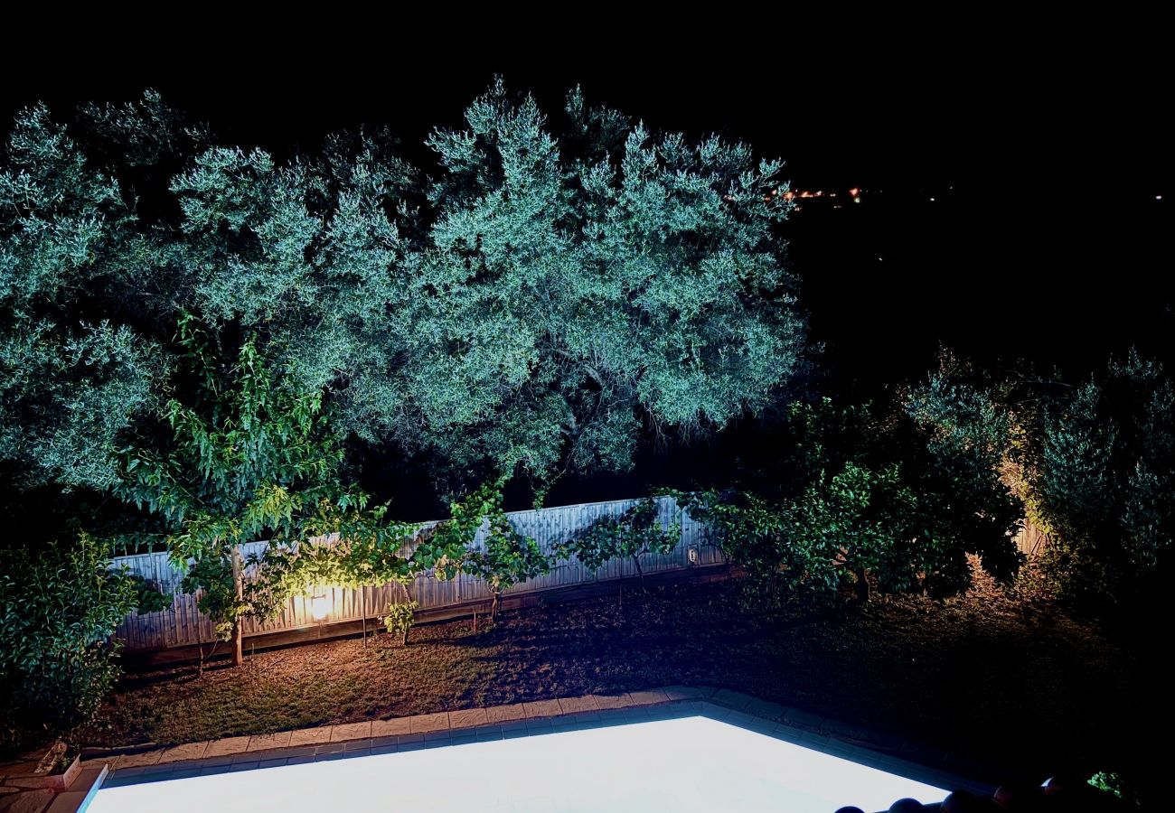 Villa in Lefkada - Beach Villa Iolis with private pool