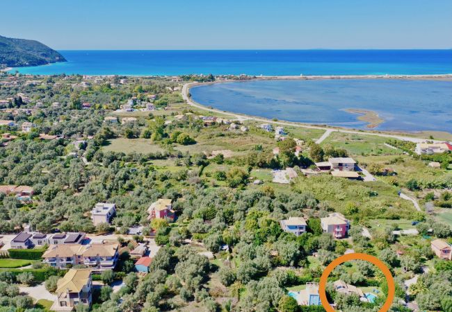 Villa in Lefkada - Beach Villa Fotini with private pool Villa in Lefkada - Beach Villa Fotini with private pool