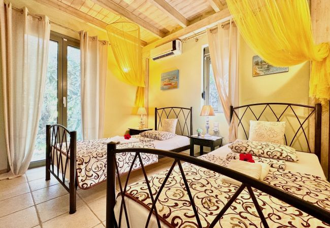 Villa in Lefkada - Beach Villa Fotini with private pool Villa in Lefkada - Beach Villa Fotini with private pool