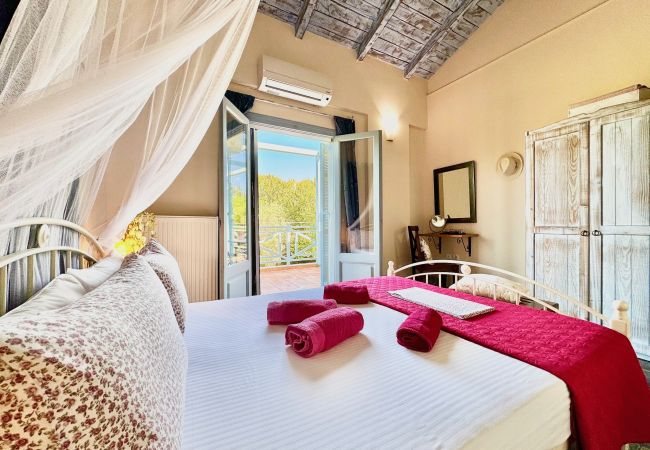 Villa in Lefkada - Beach Villa Simeoni with private pool Villa in Lefkada - Beach Villa Simeoni with private pool