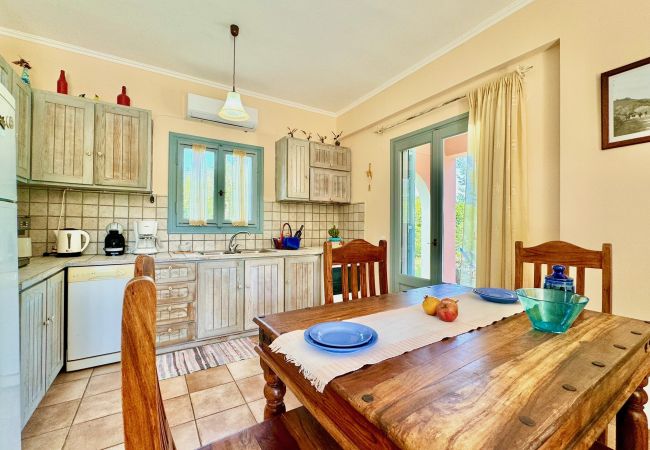 Villa in Lefkada - Beach Villa Simeoni with private pool Villa in Lefkada - Beach Villa Simeoni with private pool