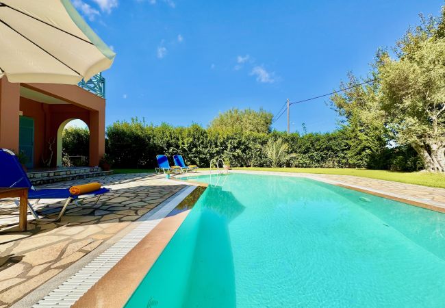 Villa in Lefkada - Beach Villa Simeoni with private pool Villa in Lefkada - Beach Villa Simeoni with private pool