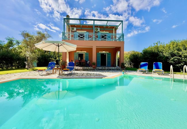 Villa in Lefkada - Beach Villa Simeoni with private pool Villa in Lefkada - Beach Villa Simeoni with private pool