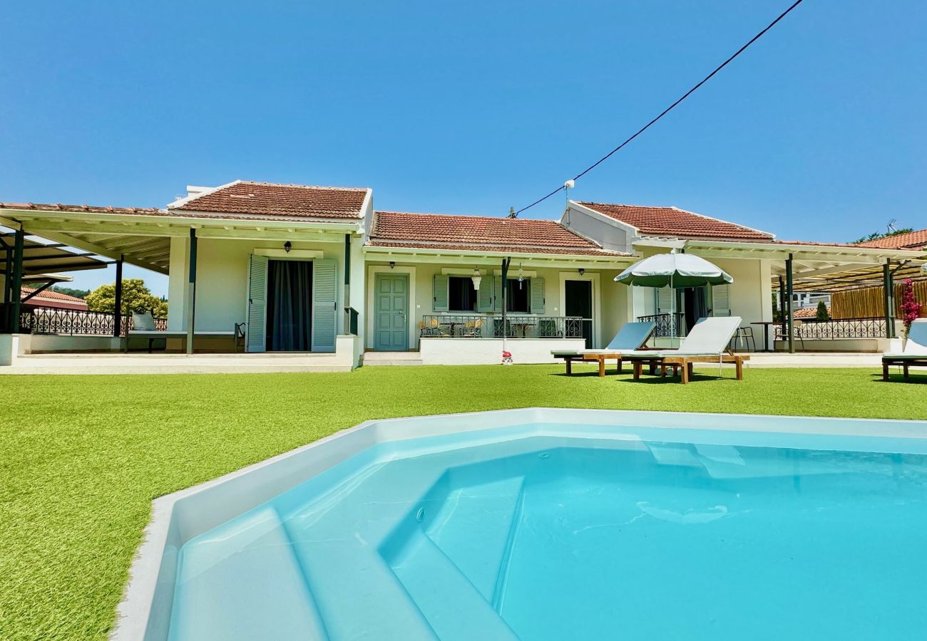 Villa in Sidari - Villa Doramarie Sidari with private pool
